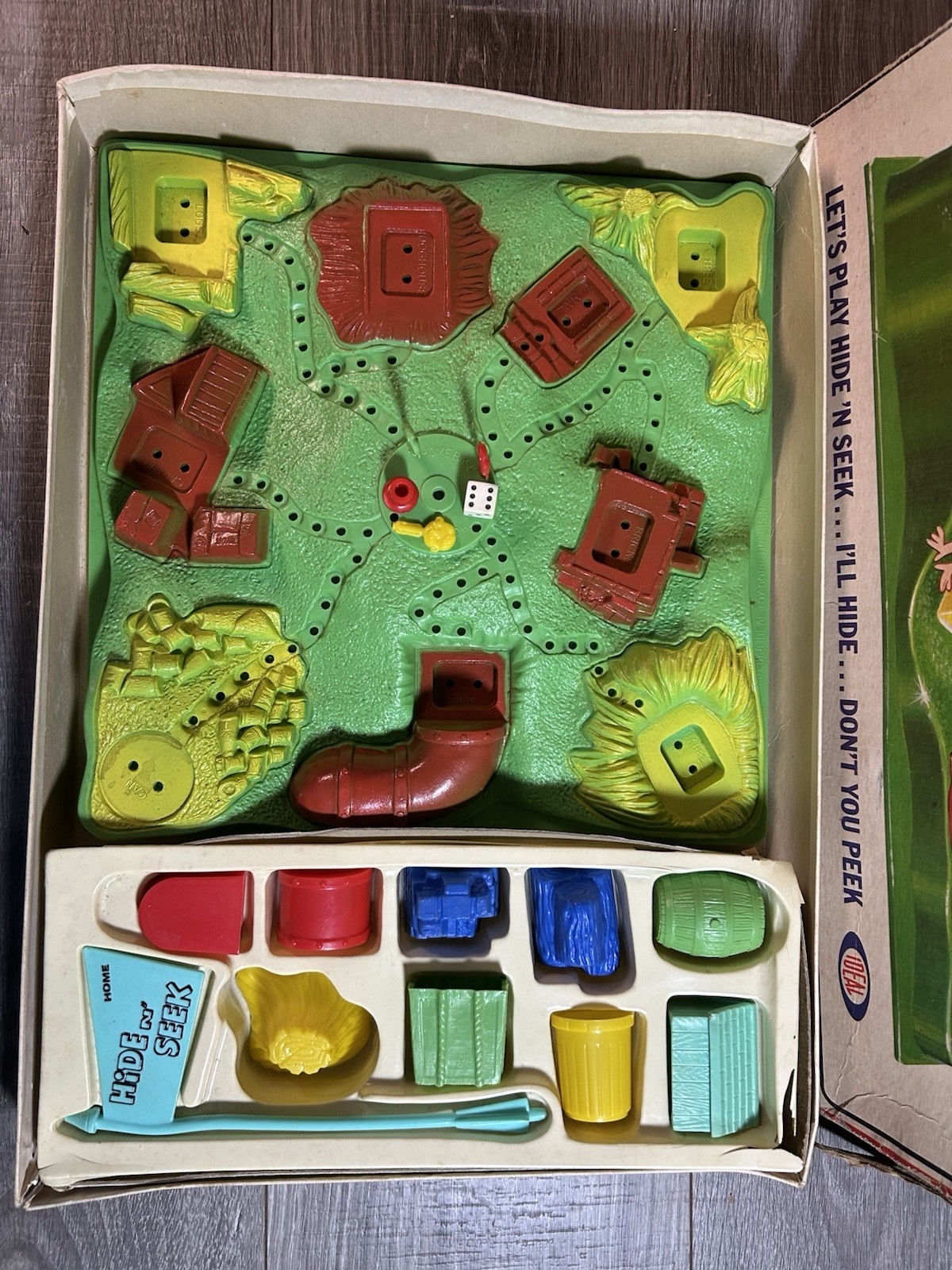 1967 Ideal Toy Corp. HIDE N’ SEEK Game In Original Box (missing Only 1 Token)