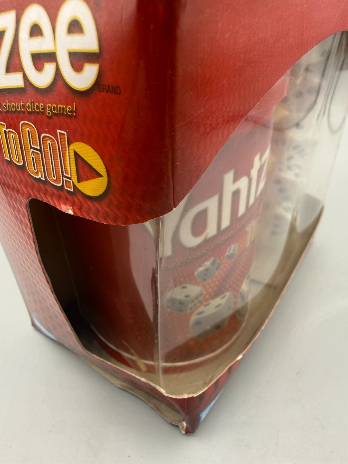Yahtzee To Go Shake Score Dice Game Parker Brothers Travel Hasbro 2005 NEW