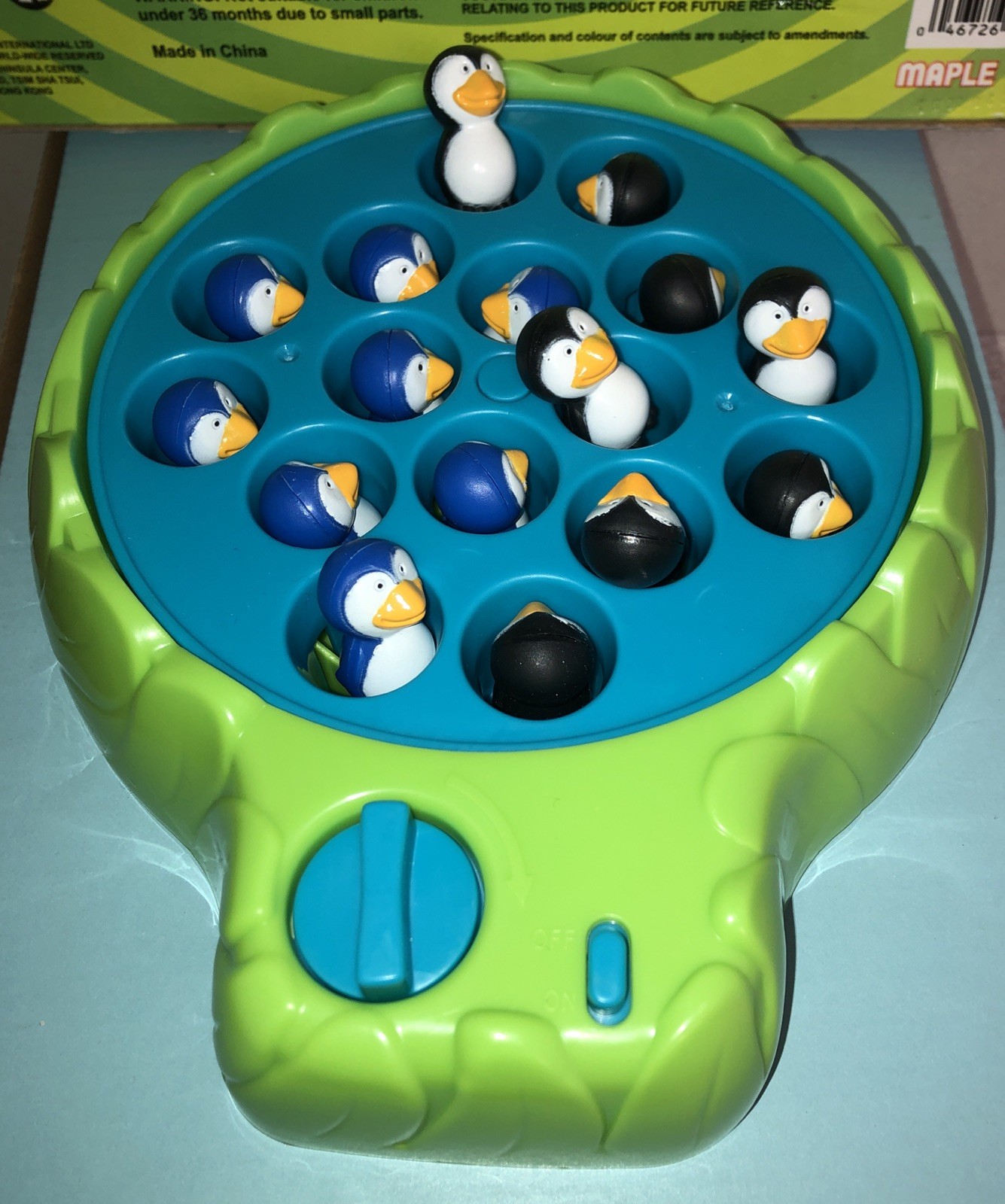 Maple Toys Penguin Flip Game~A Game To Improve Dexterity & Eye/Hand Coordination