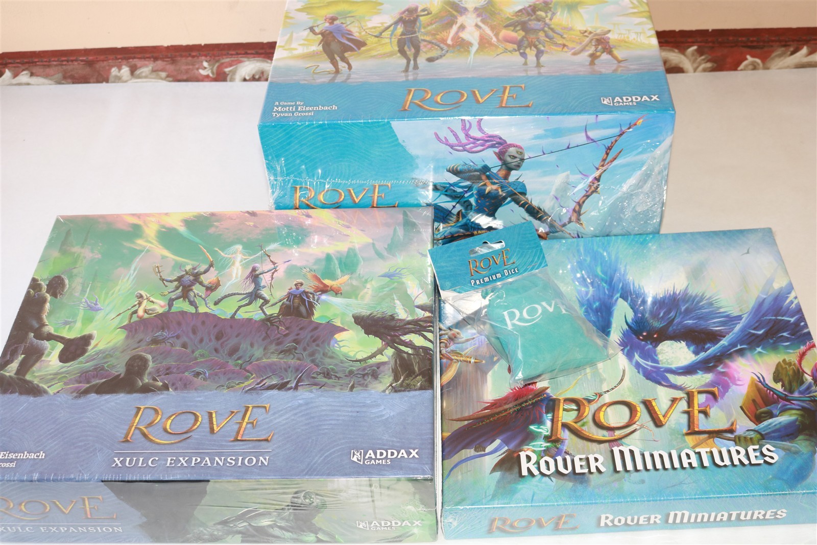 ROVE – Addax Games – Base + Xulc Expansion + Rover Miniatures + Dice NEW/SEALED