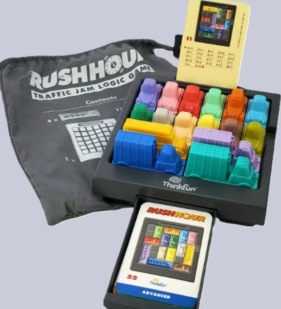 RUSH HOUR Traffic Jam Logic Game by ThinkFun 2010 100% Complete Education/School