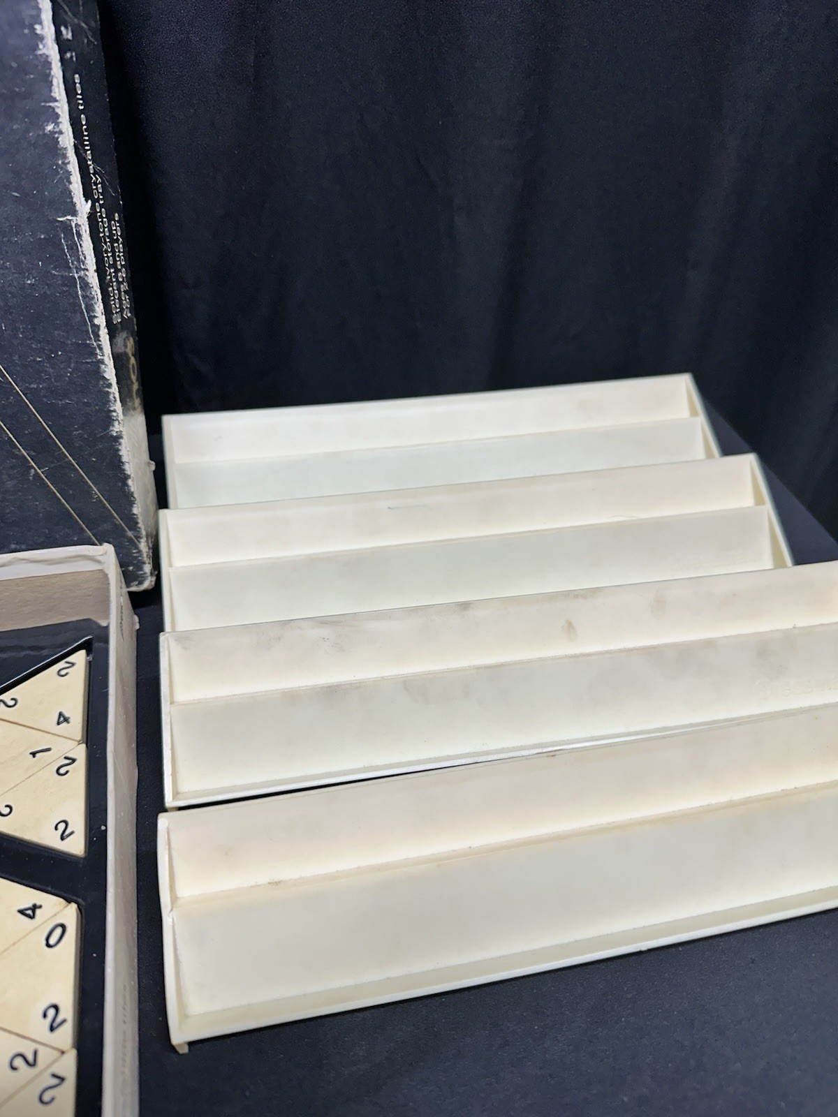 Deluxe Tri-Ominos Vintage 1978 Pressman Game Ivory Tone Crystalline Tiles 4423