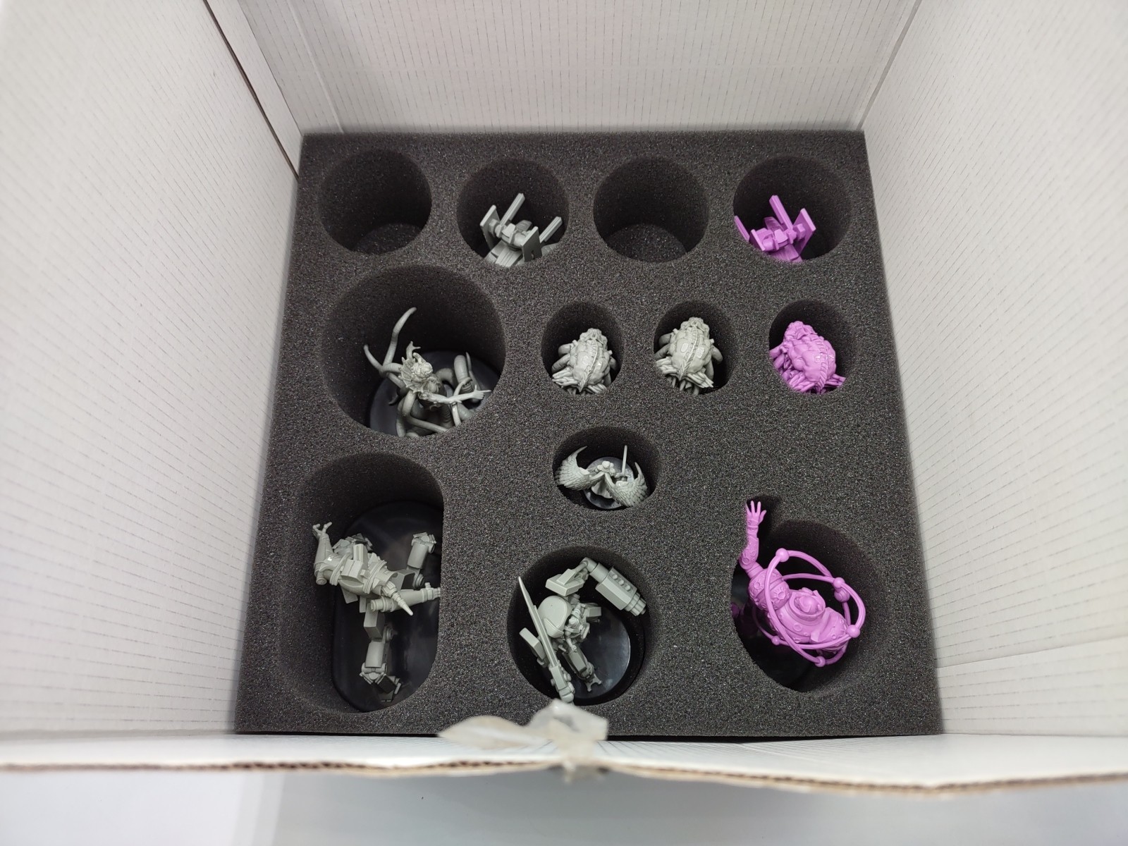 Secrets of the Lost Station Miniature Set “108” Resin Sci-fi Minis (#L1-C4)