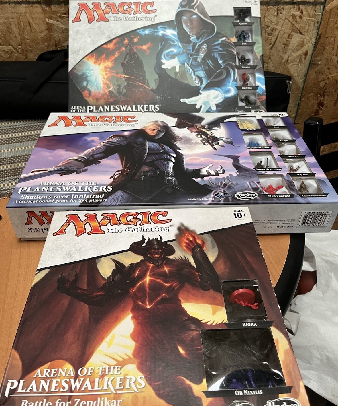 2)Games Hasbro Magic: The Gathering Arena Of the Planeswalkers 1) Expansion Pack