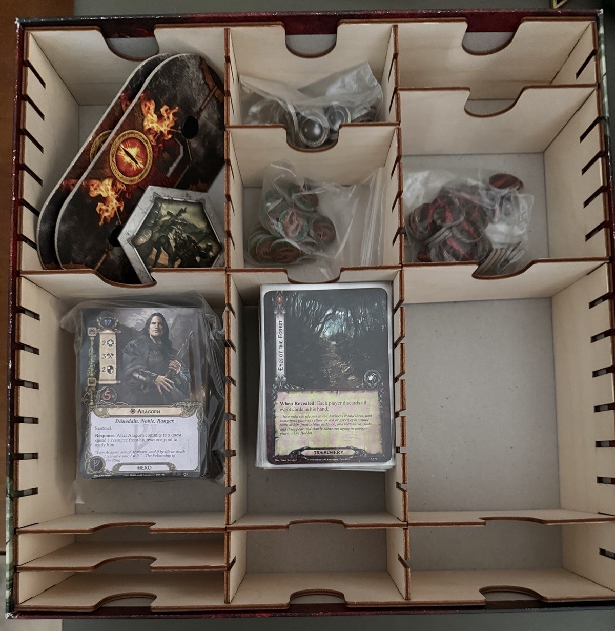 The Lord of the Rings Card Game LCG Core Set Base Game – COMPLETE – w/ ORGANIZER