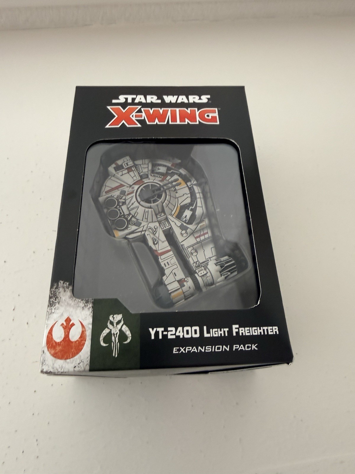 Star Wars X-Wing Miniatures Game – YT-2400 Light Freighter Expansion Pack