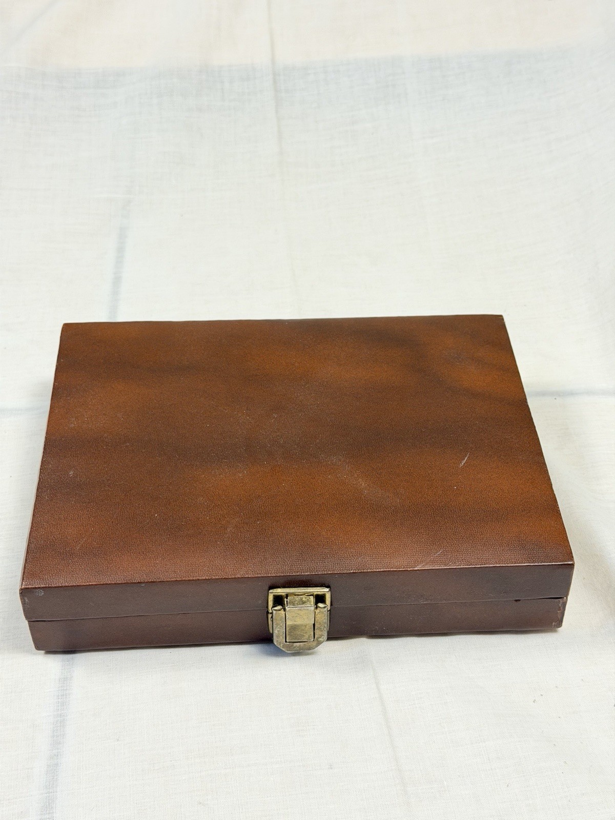 Backgammon Strategy Board Game Folding Brown Case w/ Latch, Complete 2-Player