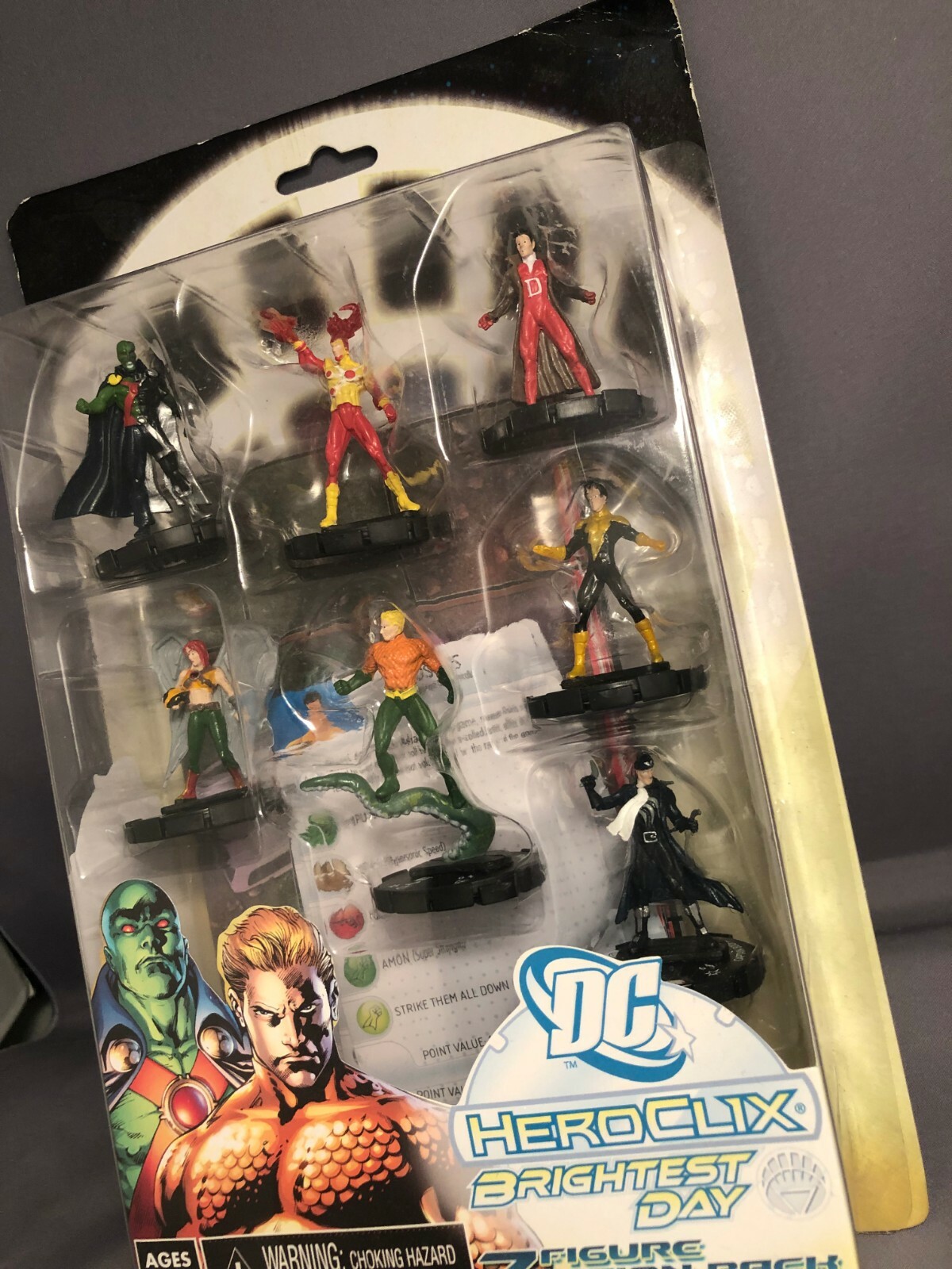 DC Brightest Day Heroclix 7 Action Figures Pack & two sided map & cards
