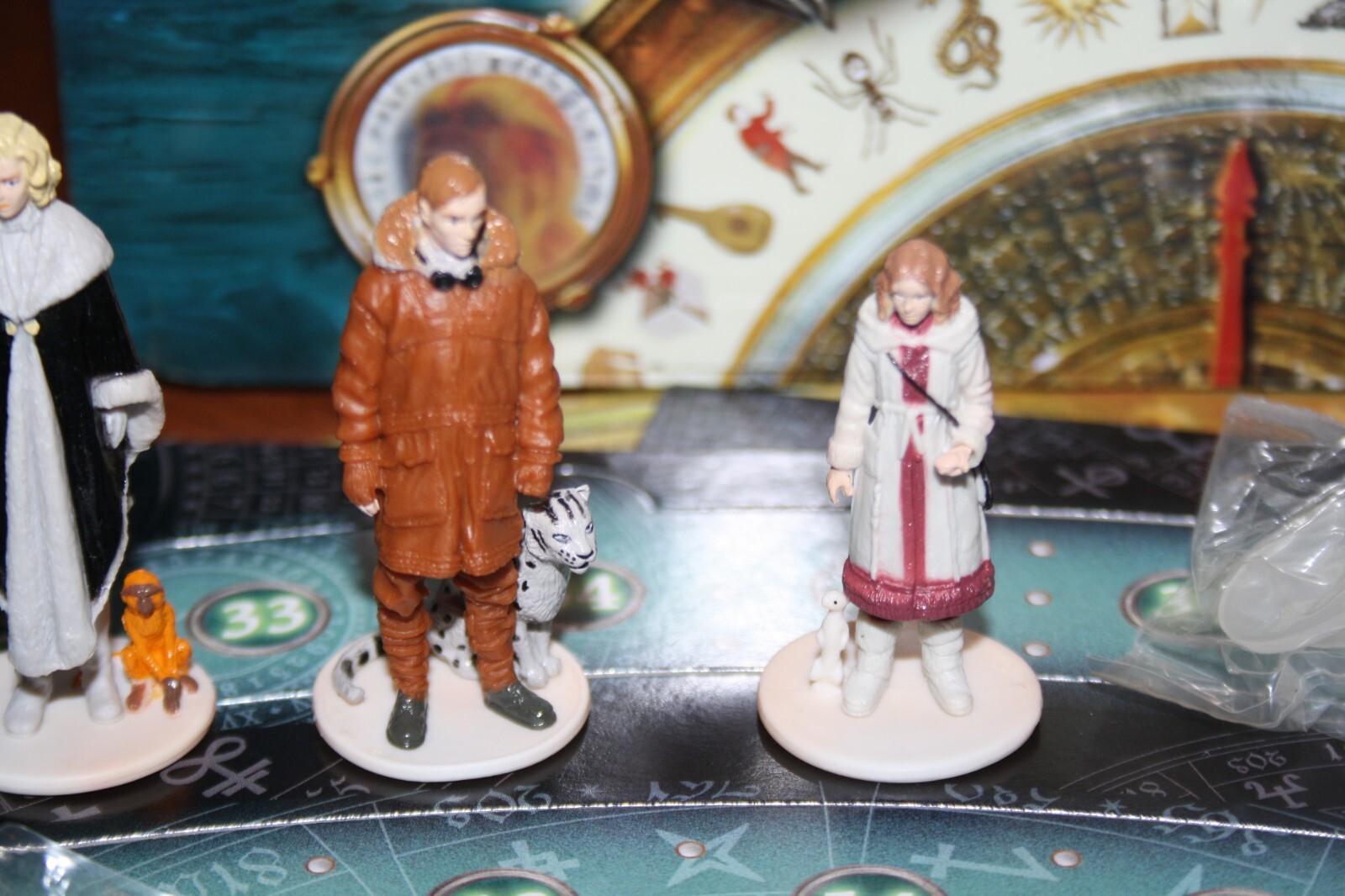 The Golden Compass Aventurous DVD Board Game – Sababa Toys 2006