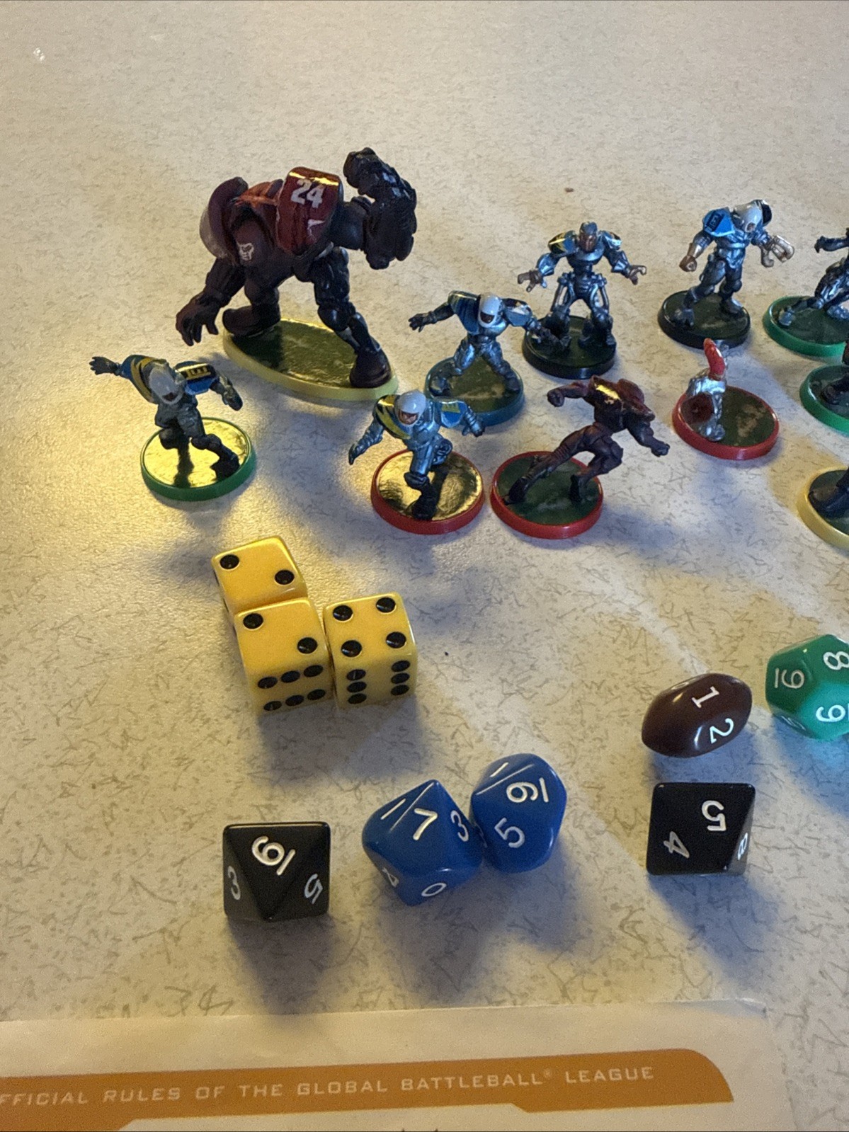 Milton 2003 BATTLE BALL Football Game Replacement Parts 20 Players Dice Cards ++