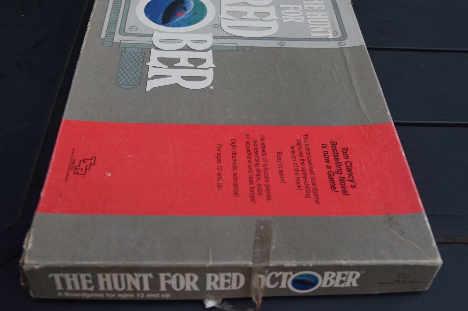 Vintage 1988 TSR THE HUNT FOR RED OCTOBER Tom Clancy Board Game