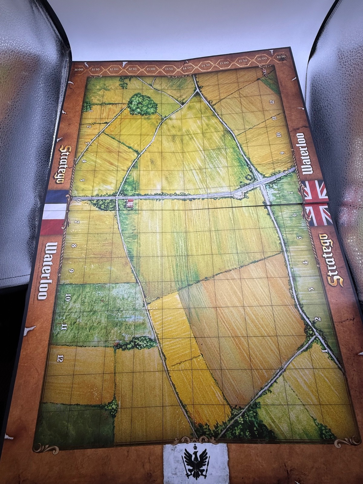 Stratego Waterloo 200 Years Board Game – 100% Complete – Unplayed