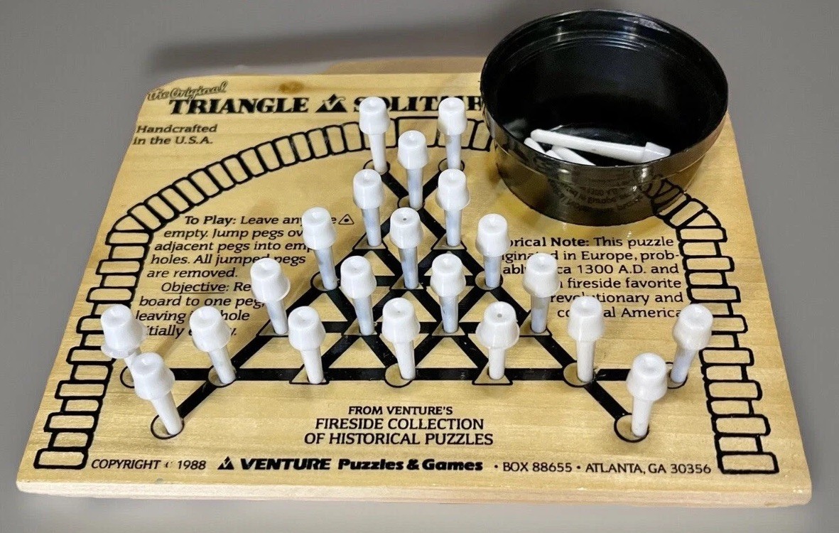 Vintage The Original Triangle Solitaire Wood Game Venture’s Fireside 1988 GUC