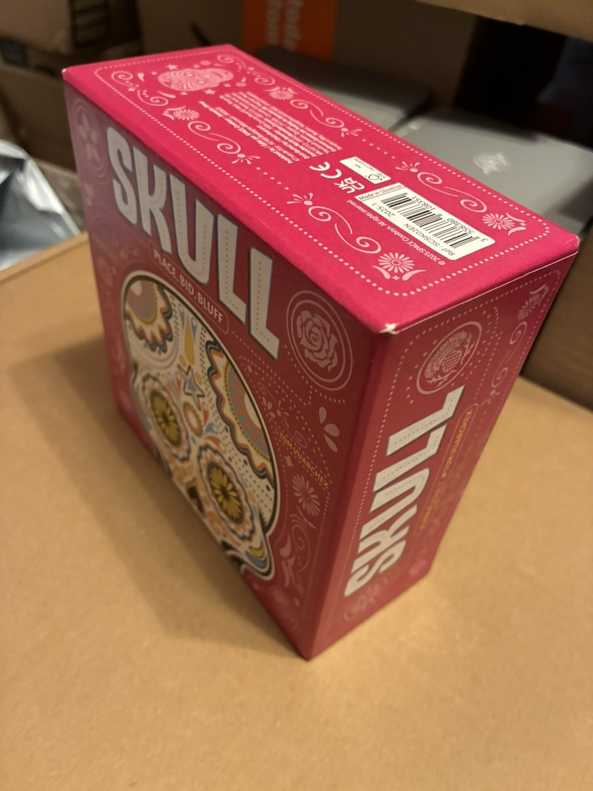 SKULL Bluffing Card Game by Space Cowboys -New/Sealed