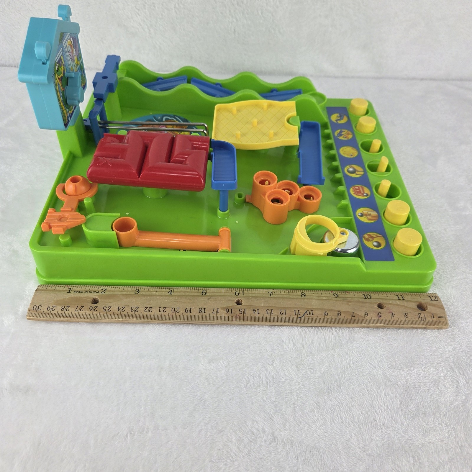 Tomy Tricky Bill Screwball Scramble Skill Game Timer Tested Complete w/ 2 Balls