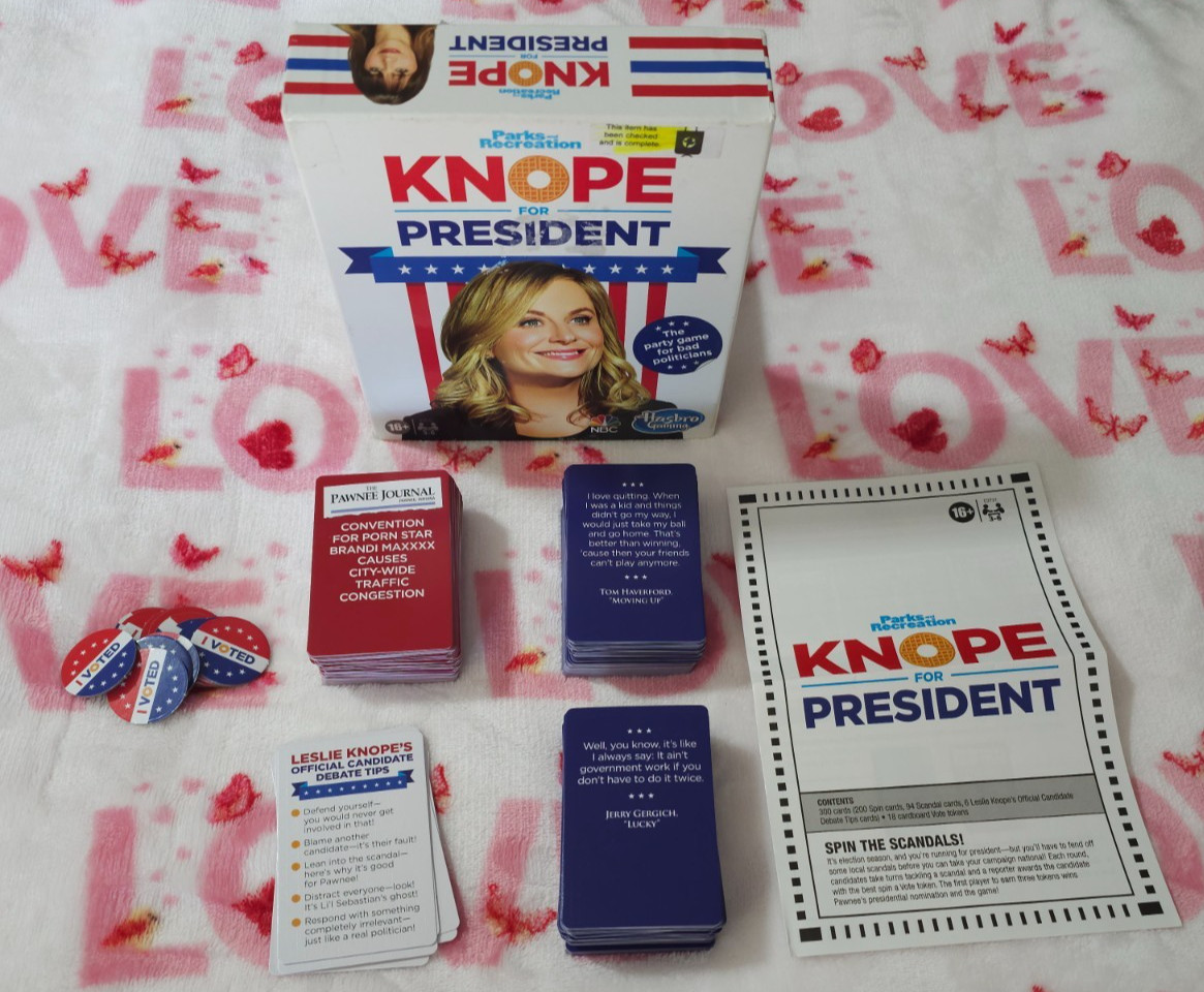 Parks & Recreation Knope For President Party Card Game TV Ages 14+ 100% Complete