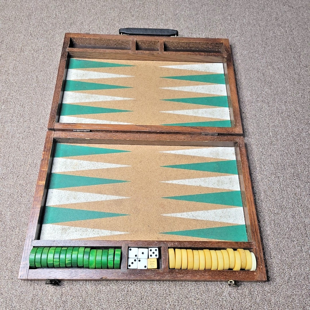 Vintage Backgammon Set-cork Board Green/white Points Marbled Chips Wood Case.