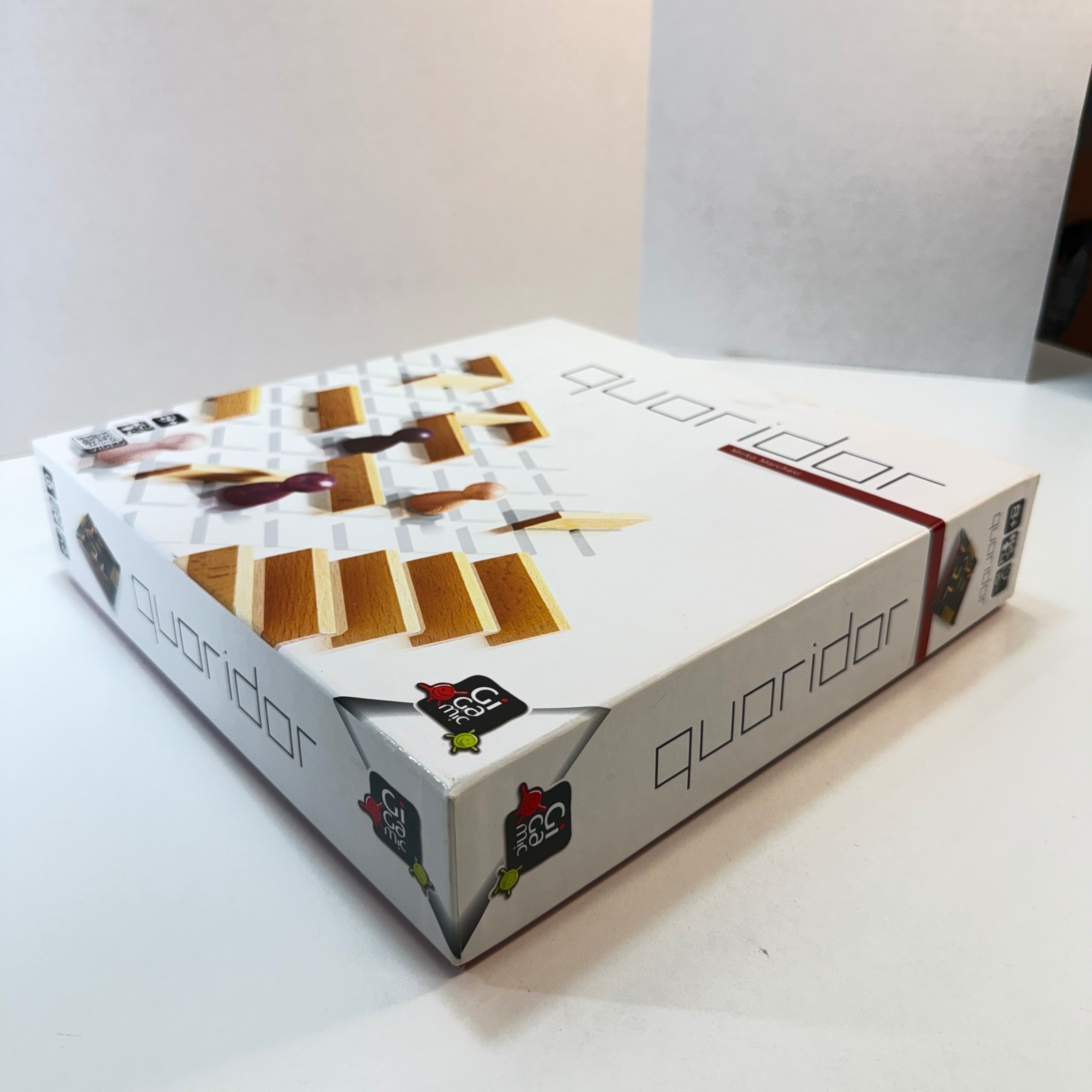 Quoridor Board Game Gigamic Abstract Strategy Maze 2-4 Player Mensa COMPLETE