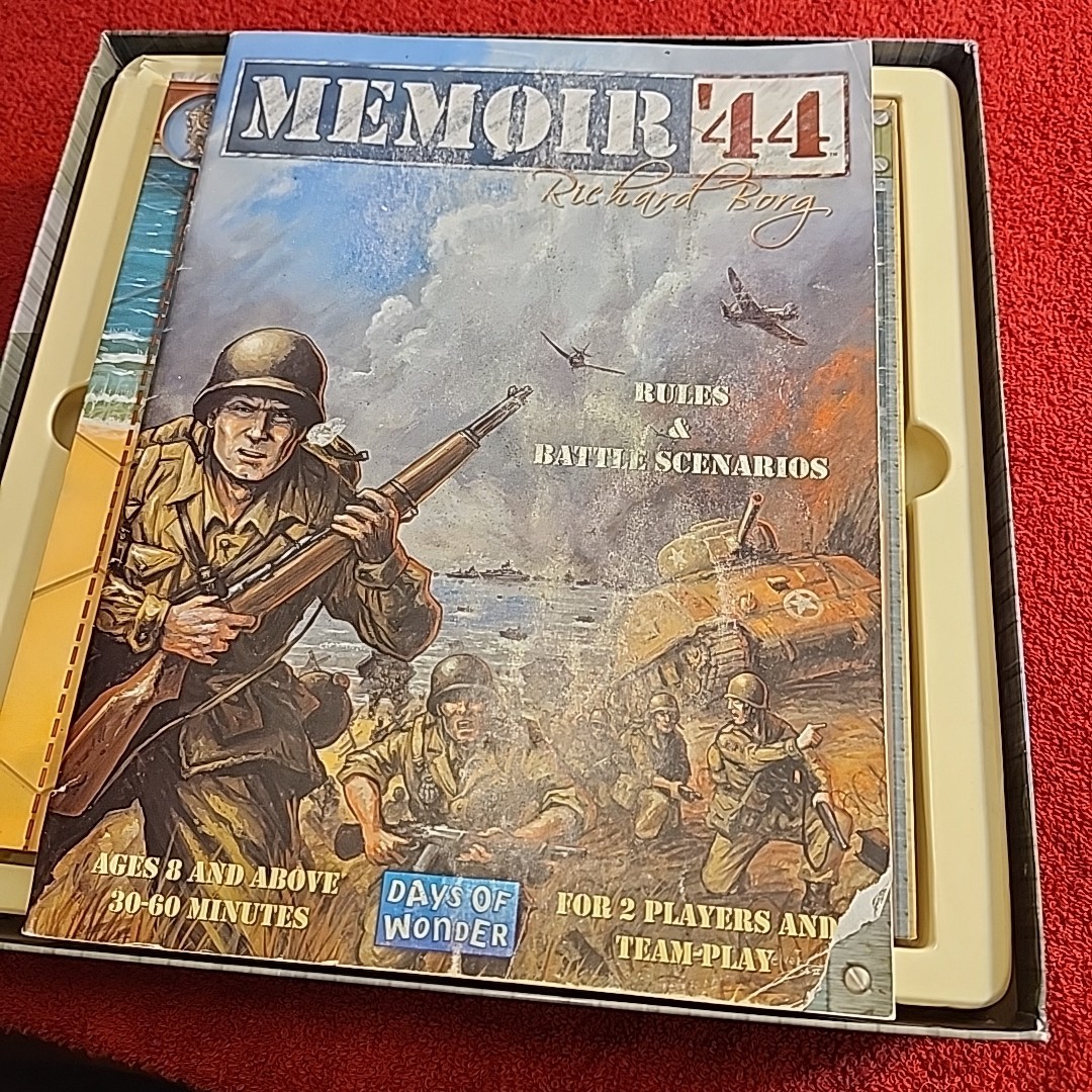 Days of Wonder Memoir 44 WWII Board Game Richard Borg COMPLETE IN BOX