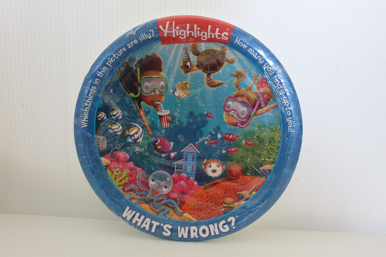 Highlights What’s Wrong? Underwater Scene Seek & Find Puzzle Game NEW Birthday