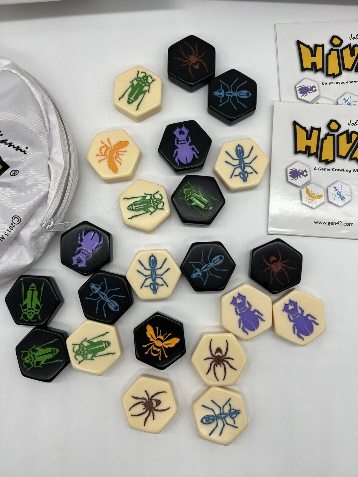Hive Board Game John Yianni Gen42 Smart Zone Insects Portable Travel – Complete