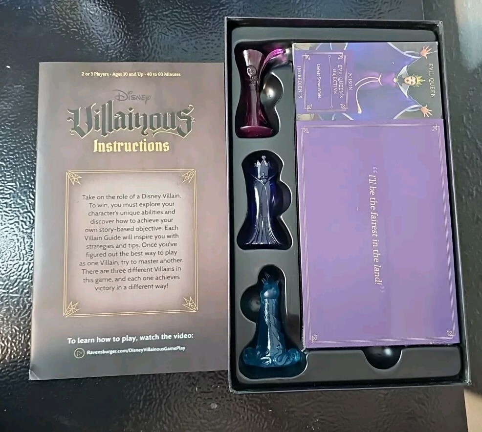 Disney Villainous -Wicked to the Core board game Hades, Dr. Facilier, Evil Queen