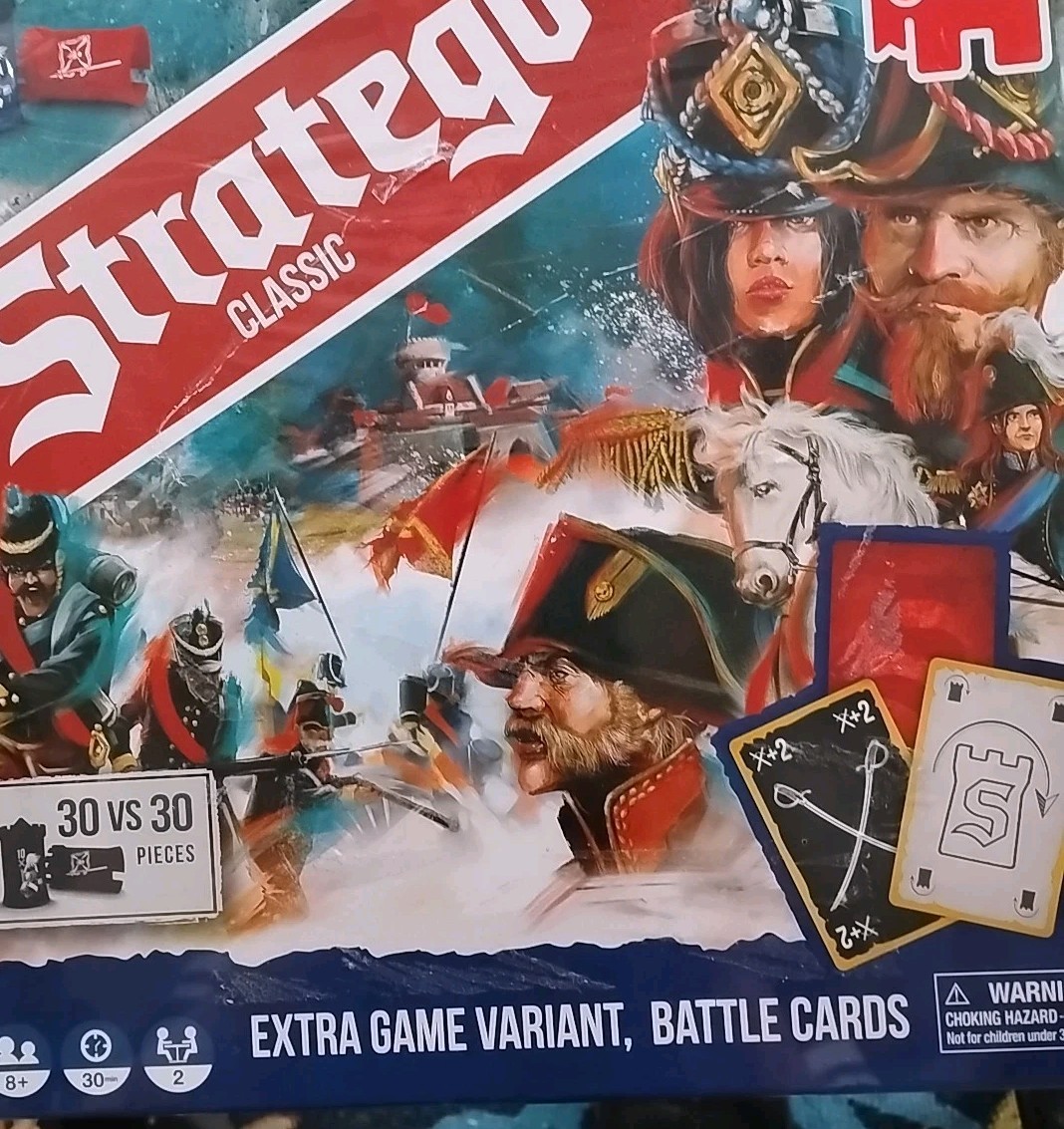 Stratego Classic Board Game 30 vs 30 Pieces Capture The Flag New