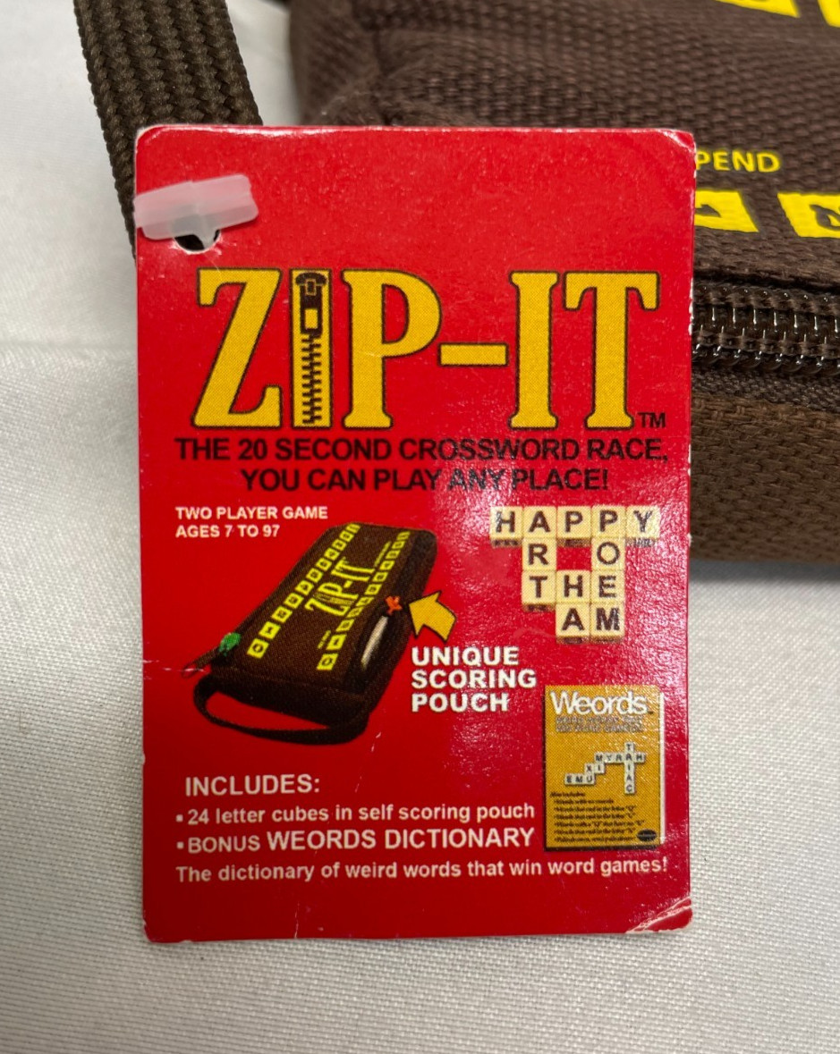 ZIP-IT Word Game By Bananagrams 20 Second Crossword Tile Race 2 Player New