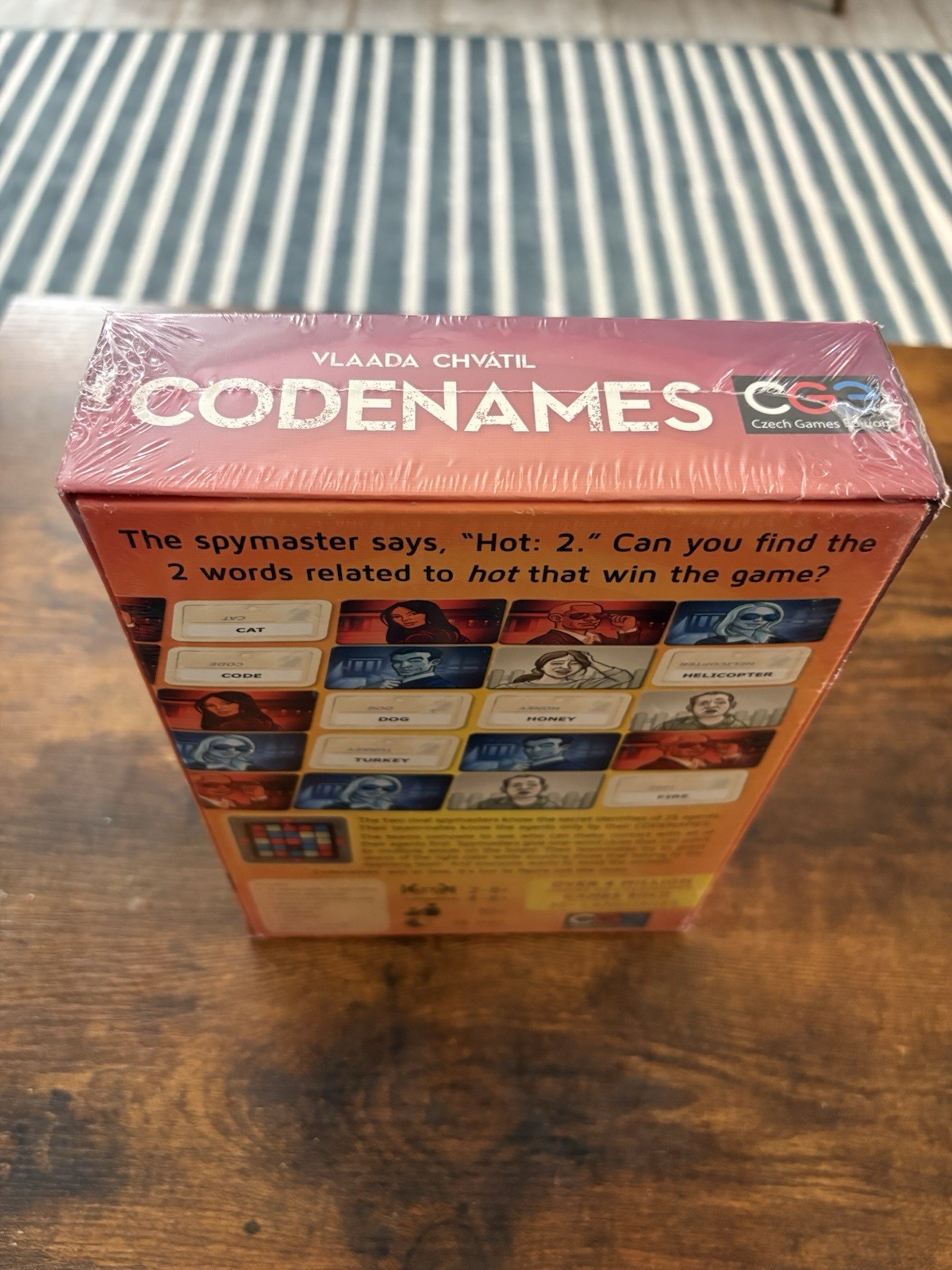 CGE Czech Games Edition Codenames Board game, Multi Player Party Word Game NEW
