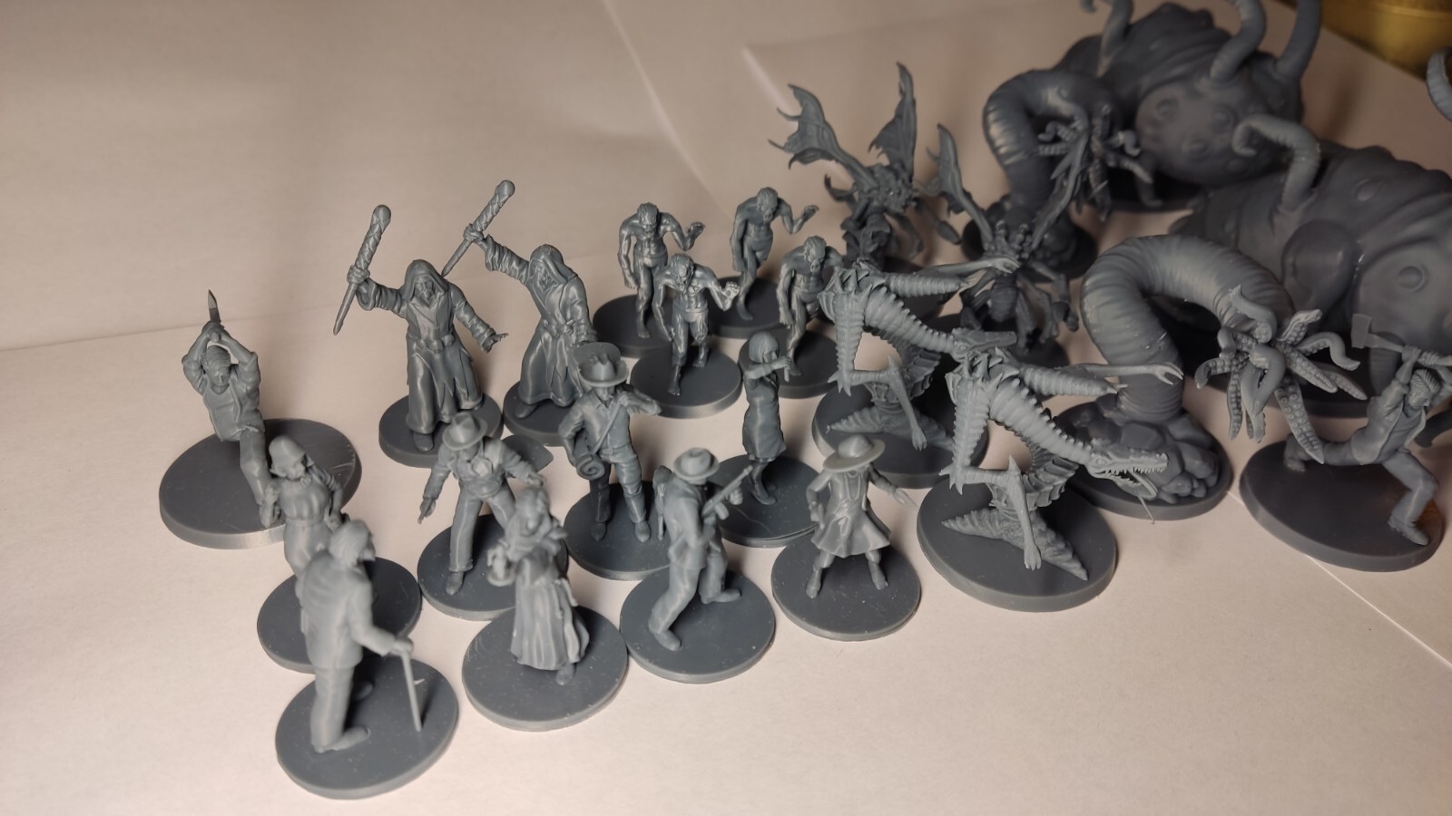 Monsters and Investigators for Mansions of madness 2nd edition. Conversion kit.