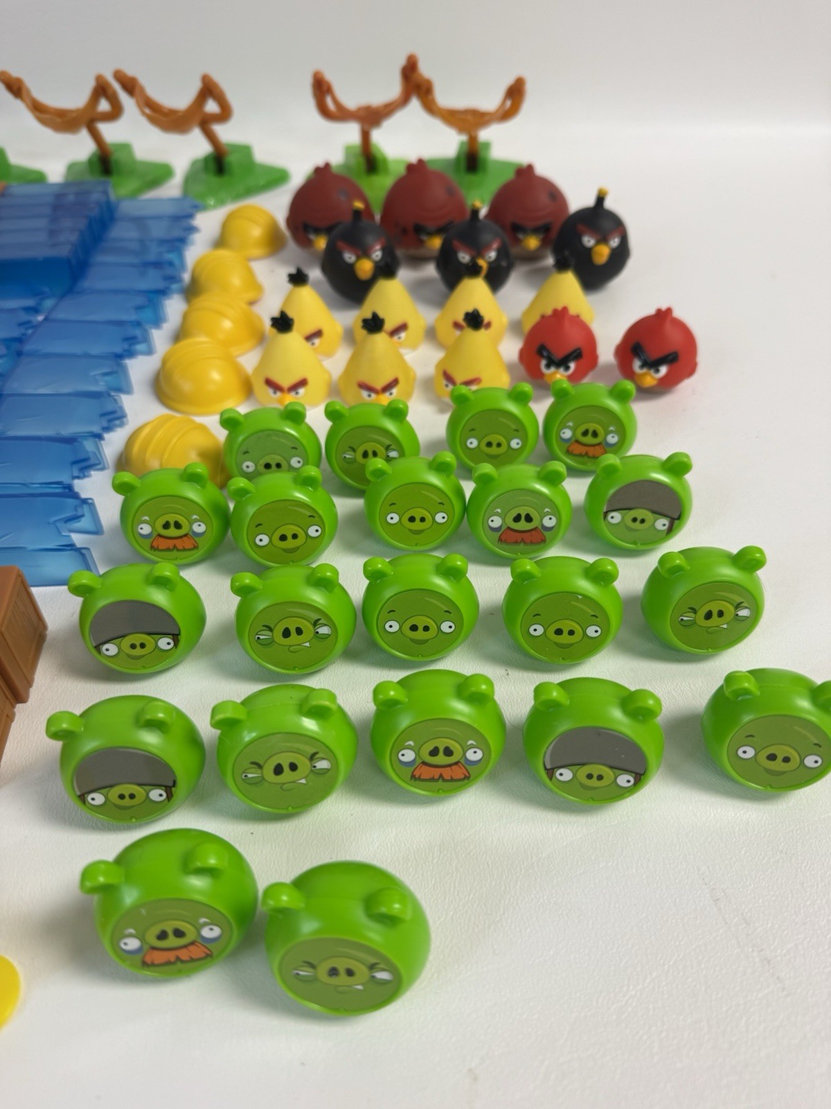 Angry Birds “Knock On Wood” & “On Thin Ice“ Fun Games 2010/11 HUGE Lot 162 Pc+