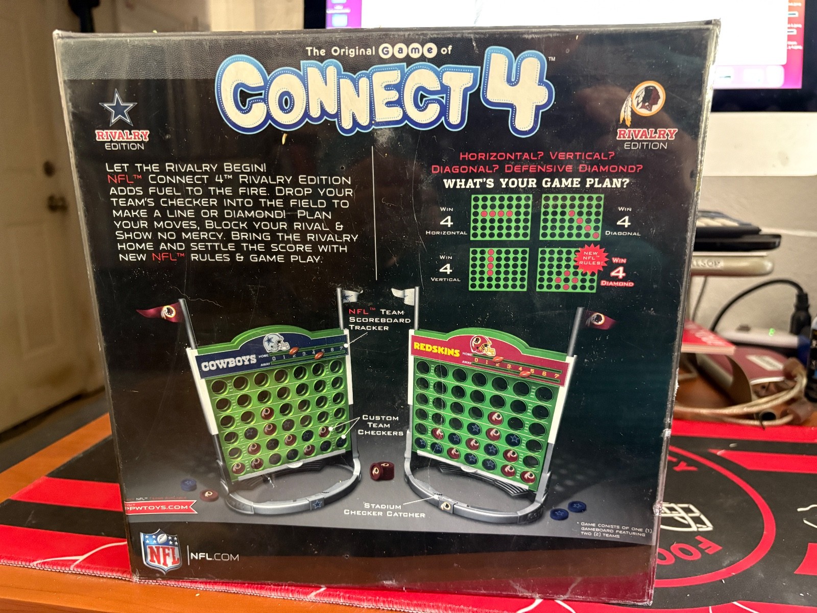 Connect 4 NFL Edition Dallas Cowboys Vs Washington Redskins, New Sealed