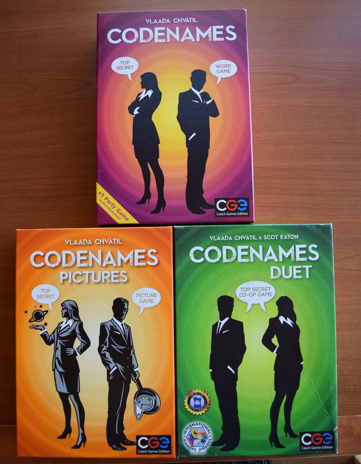 CODENAMES GAME LOT: CODENAMES, DUET, PICTURES – PLEASE READ DESCRIPTION SEE PICS
