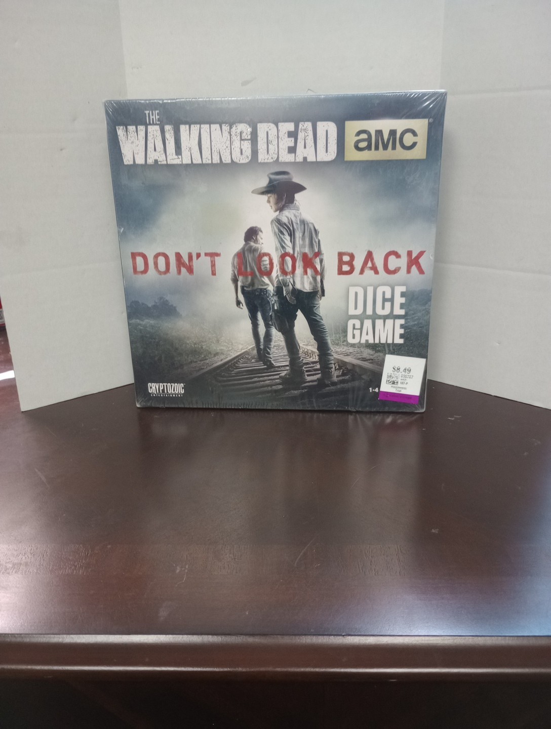 Cryptozoic The Walking Dead Dont Look Back Dice Game 2014 Sealed – FREE SHIPPING