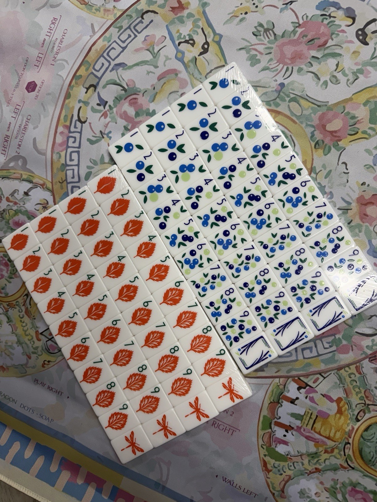 160 Mahjong Playing Tiles for American Style Game（33)
