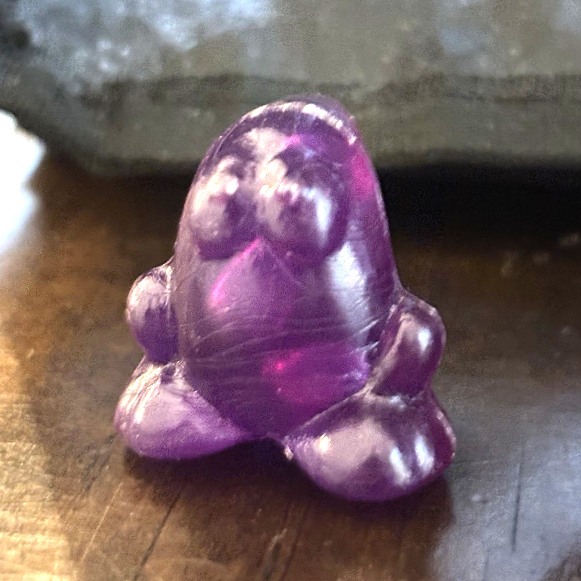 Beautiful Purple EGGY Ice Clear Gogos Crazy Bones Original 1996