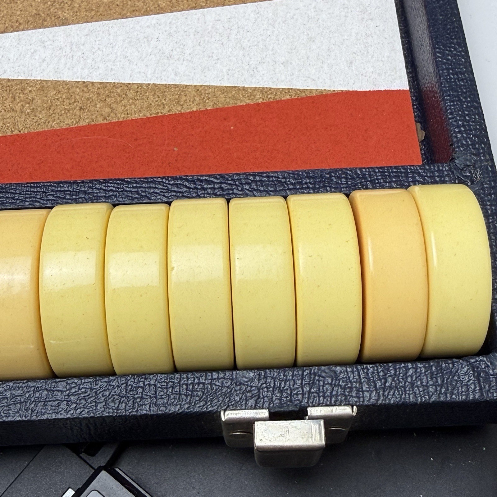 Crisloid Bakelite Backgammon Set 1.5” Checkers Red Yellow / Butterscotch Vintage