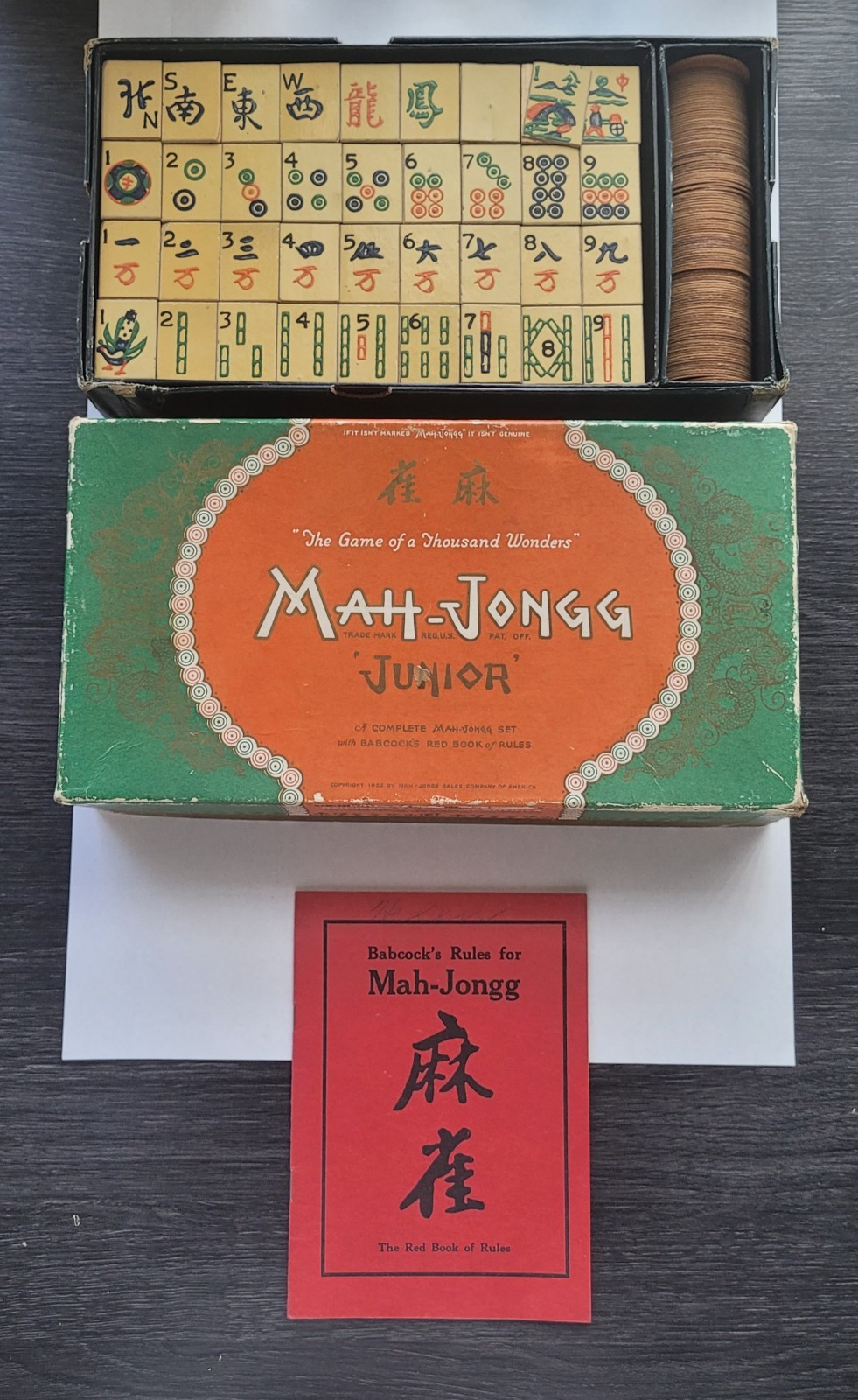 ANTIQUE / VINTAGE MAH – JONGG JUNIOR GAME CIRCA 1923 WITH ALL TILES & TINY DICE