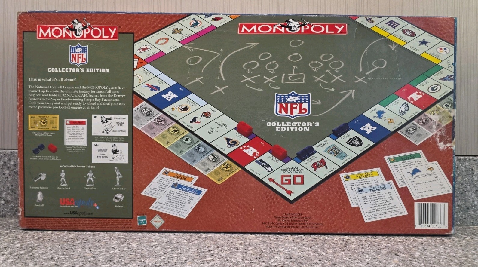 Monopoly NFL Collector’s Edition Board Game 2003 Hasbro Complete