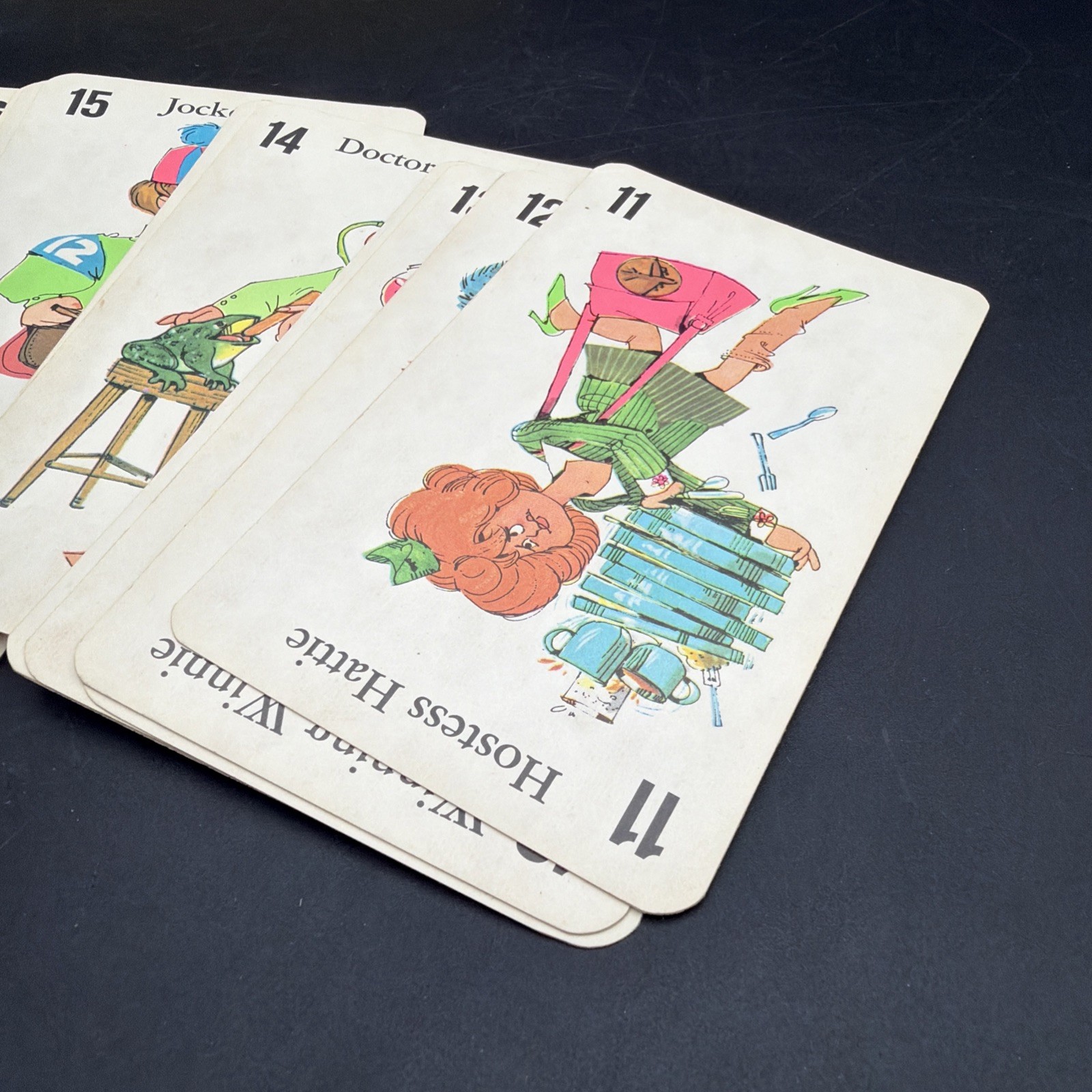 VINTAGE 1968 MILTON BRADLEY OLD MAID JUMBO CARD GAME COMPLETE AGES 5-10