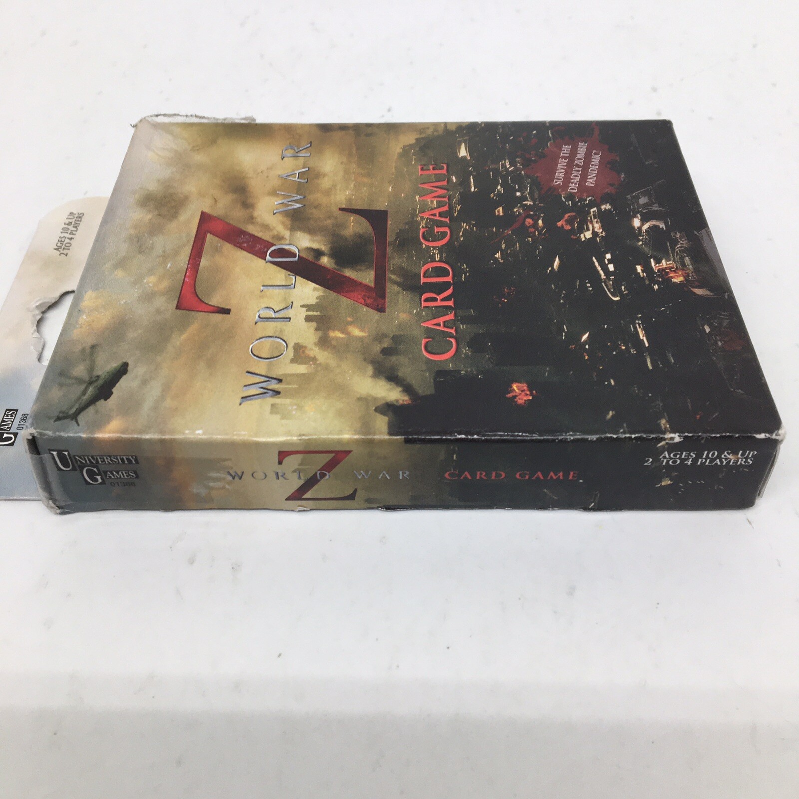 World War Z 2013 Card Game “Survive the Deadly Zombie Pandemic” – New in Box