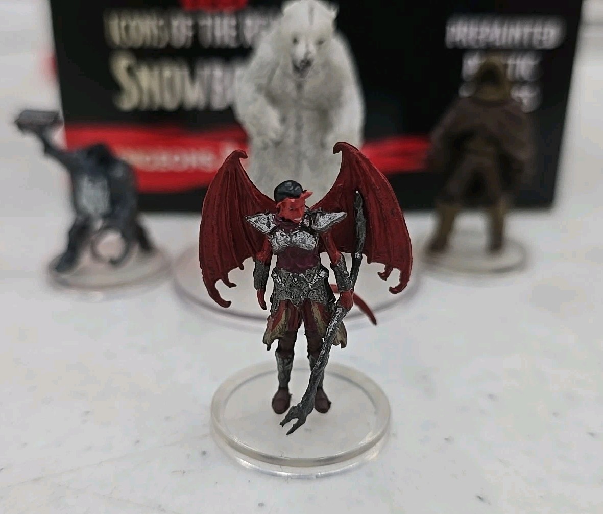 Dungeons & Dragons: Icons of the Realms: Set 19 Snowbound Booster (Single Pack)
