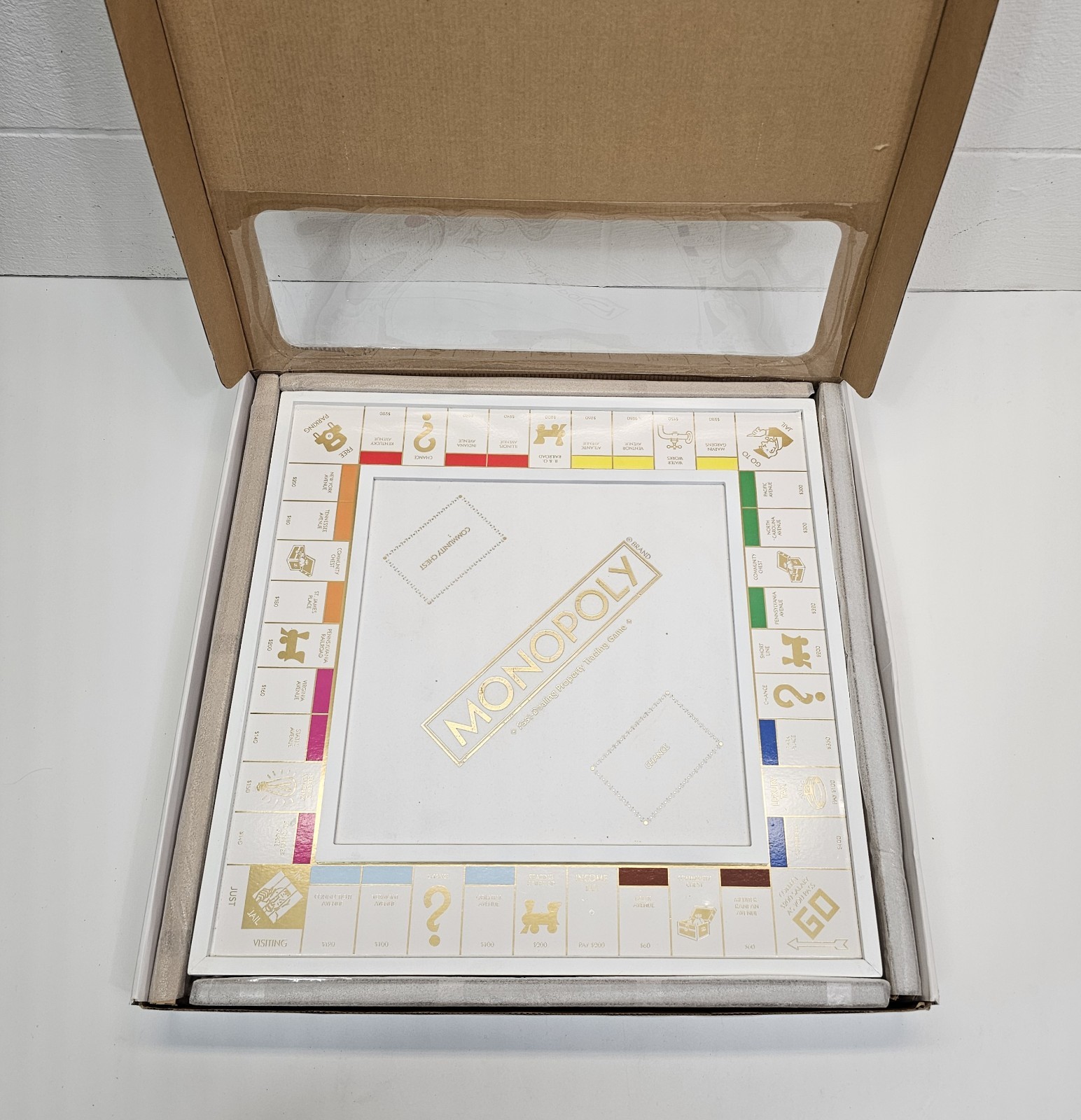 Monopoly Luxury LUXE White and Gold Limited Edition Hasbro 2017