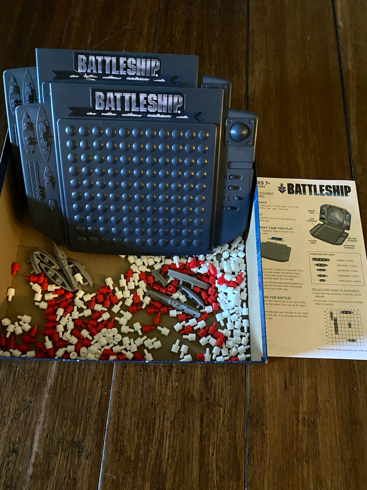 Hasbro Gaming Battleship Classic Naval Combat Board Game Complete Made USA 7+ 2P