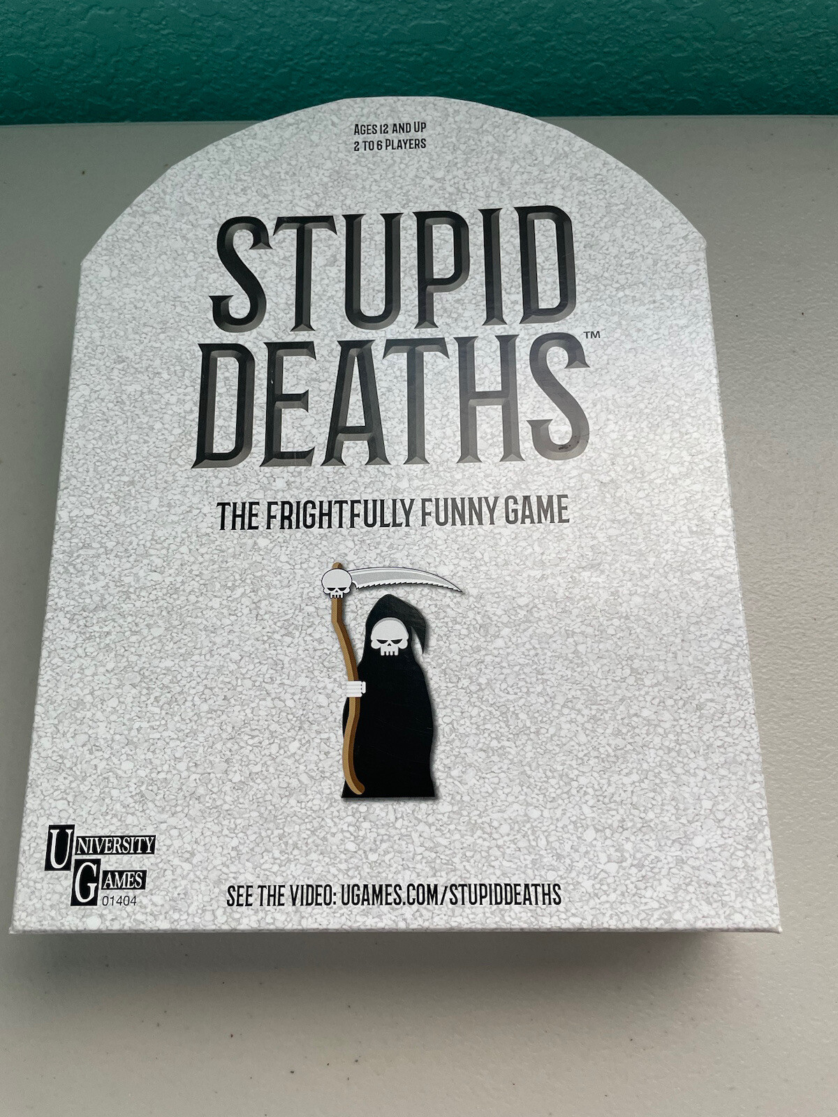 Stupid Deaths The Frightfully Funny Game Ages 12 And Up 2-6 Players
