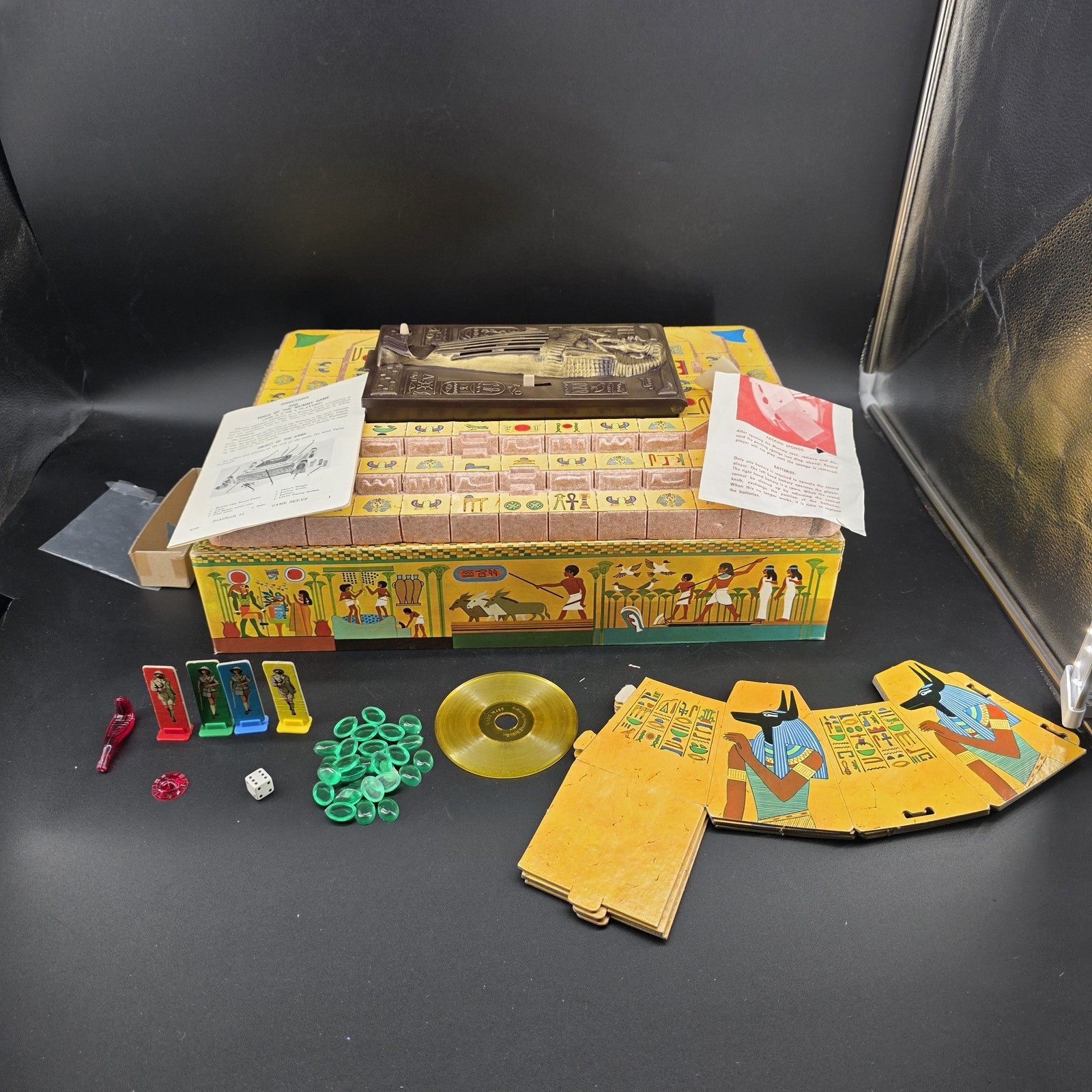 Vintage 1971 Milton Bradley Voice of the Mummy Electronic Board Game Green Gems