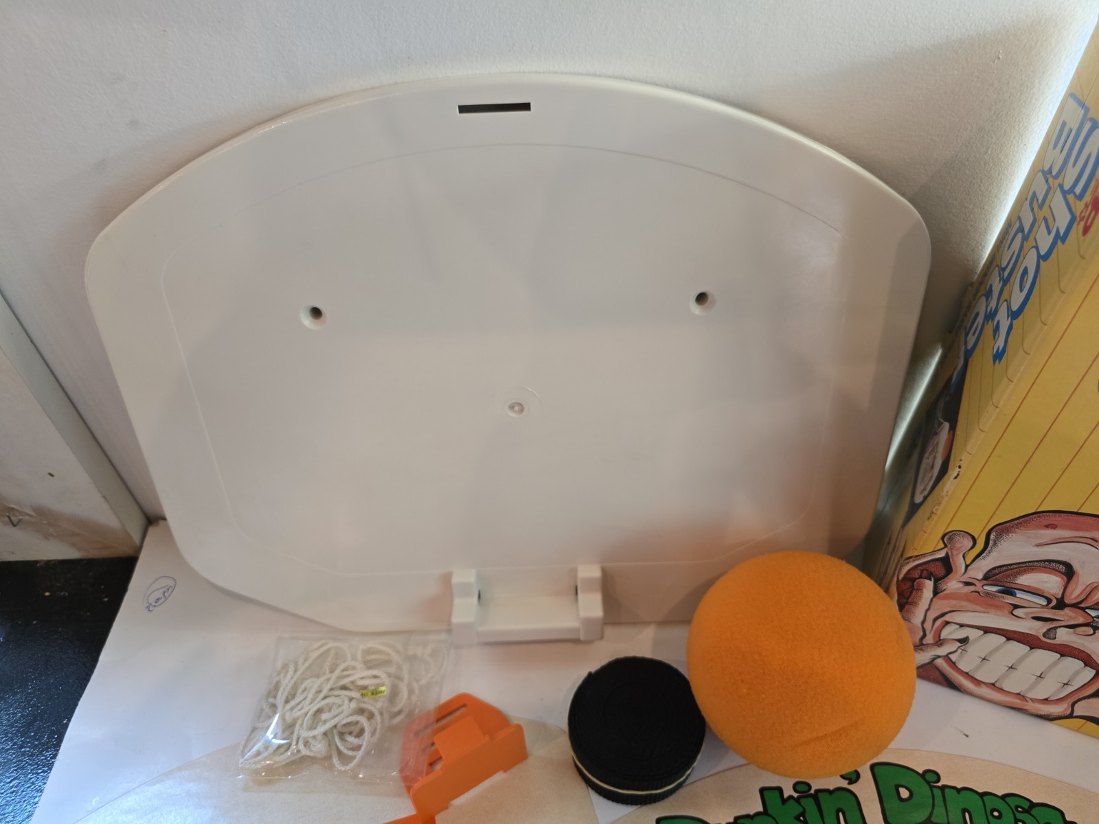 DP Shot Buster 1988 Vintage Mini Indoor Basketball Set ‘Dunkin’ Dinosaur’