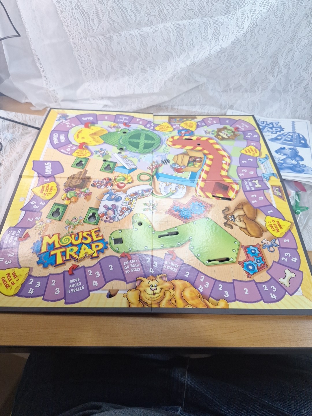 2005 Mouse Trap Board Game by Milton Bradley Complete Clean