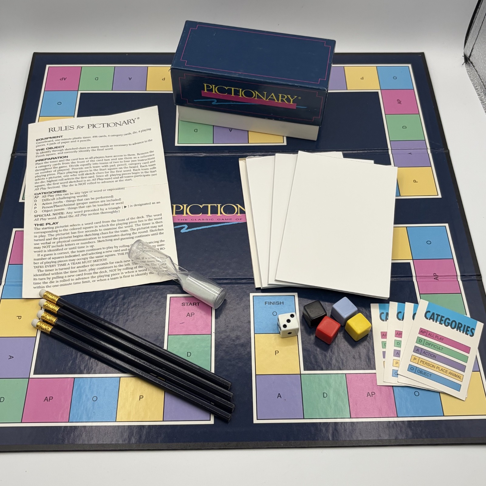 Pictionary Updated For The 90’s Classic Board Game from 1993 COMPLETE