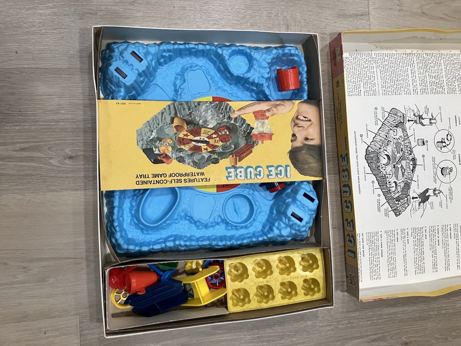 1972 Ice Cube Board Game by Milton Bradley Complete Very Good Cond
